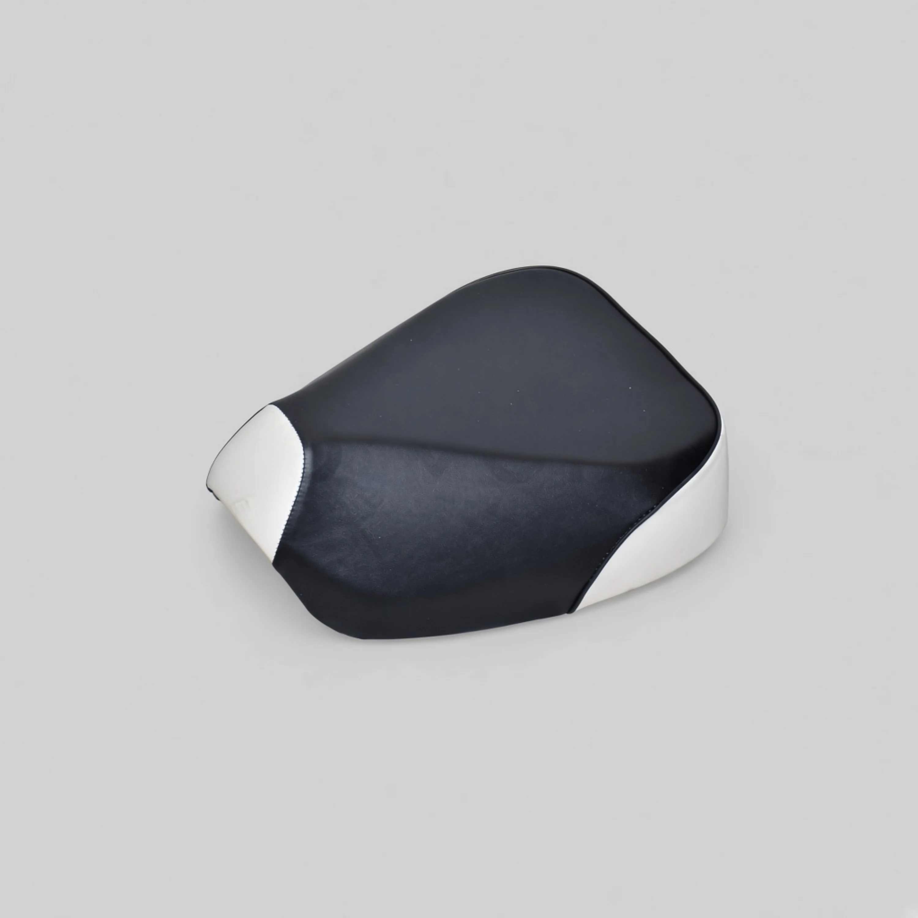Selle avant – Supercub V6
